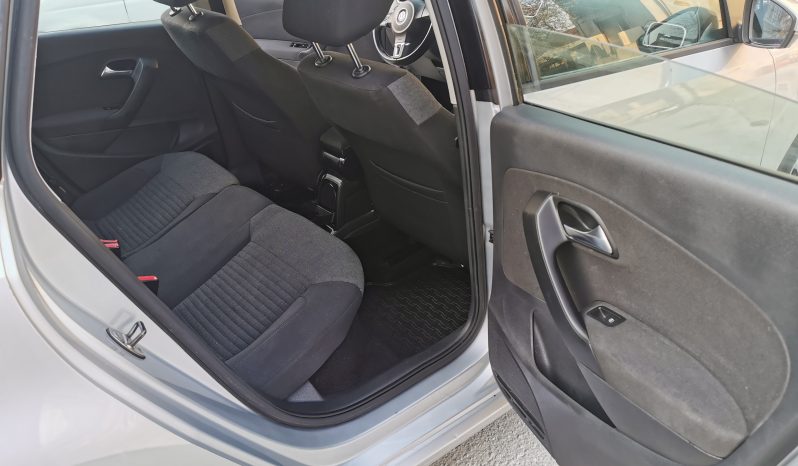 Volkswagen Polo 1.6 TDI Comfortline 2010 full